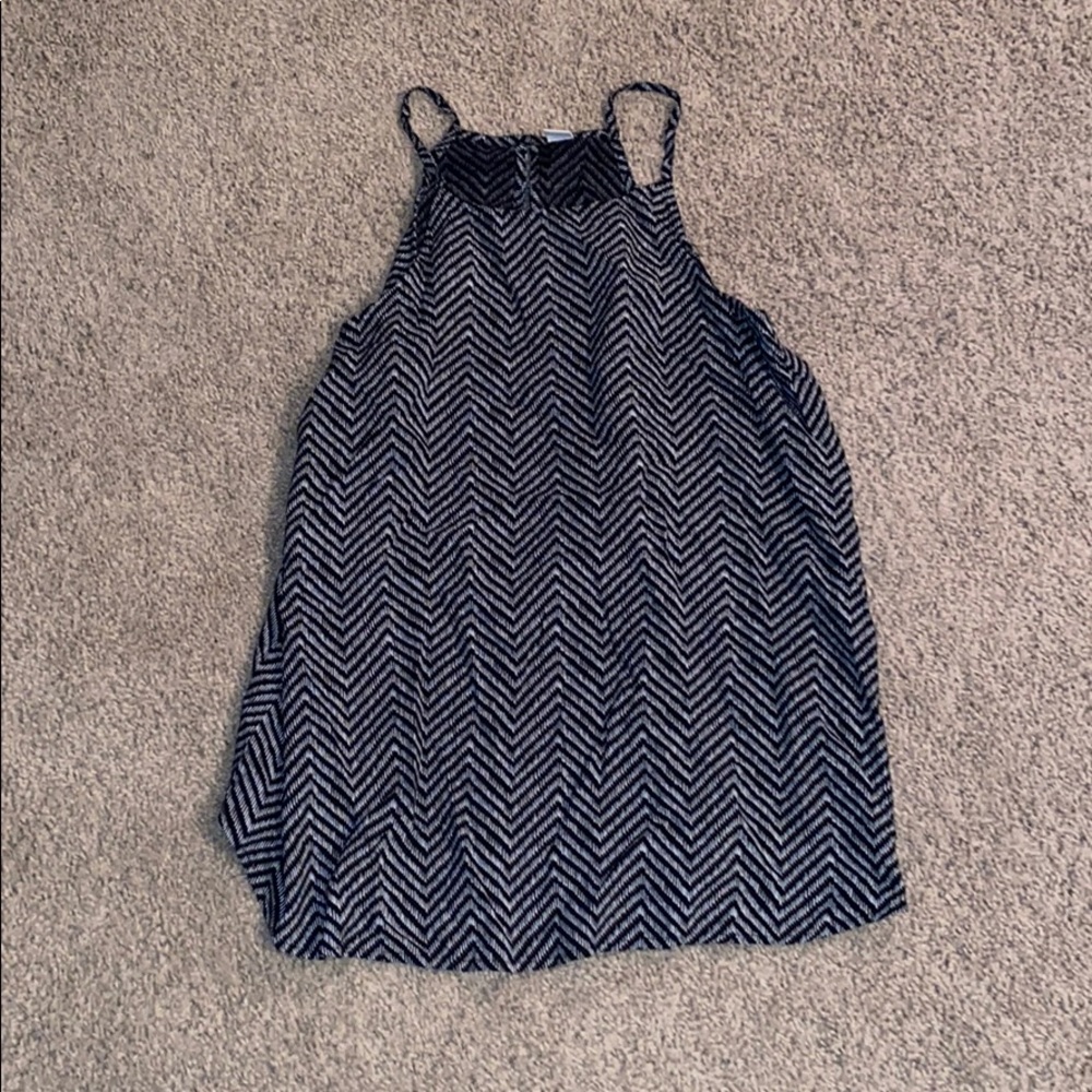 ⭐️3 for $20! Old navy chevron tank top